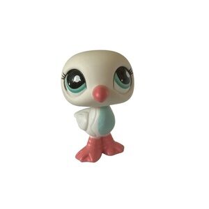 Littlest Pet Shop Seagull Bird #2510
White Teal Belly and Eyes Rare
